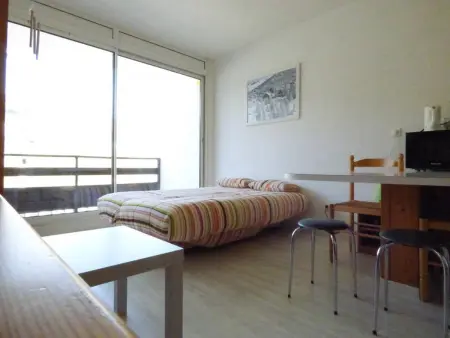 Studio 4 pers avec balcon, pied des pistes, parking gratuit, ascenseur - Photo 6