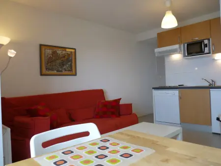 Appartement cosy 4 pers avec accès pistes, lave-vaisselle, lave-linge, casier à skis, parking gratuit - Photo 5