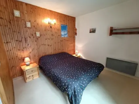 Appartement cosy 6 pers, proche pistes, balcon, casier à skis, parking gratuit - Photo 4