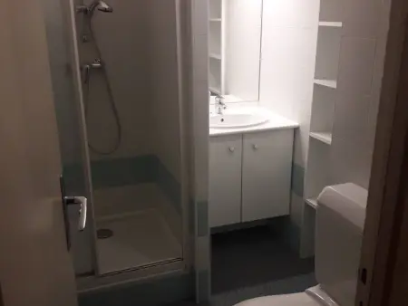 Studio 4 pers avec balcon sur les pistes, parking gratuit, casier à skis et kitchenette aménagée - Photo 4