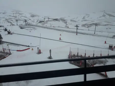 Studio 4 pers avec balcon sur les pistes, parking gratuit, casier à skis et kitchenette aménagée - Photo 6
