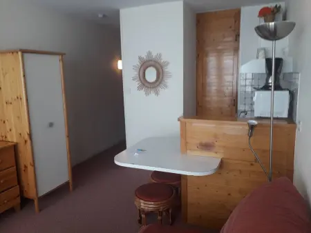 Studio 4 pers avec balcon sur les pistes, parking gratuit, casier à skis et kitchenette aménagée - Photo 8