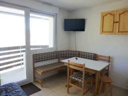 Studio 4 pers, proche pistes avec balcon et parking - Photo 2