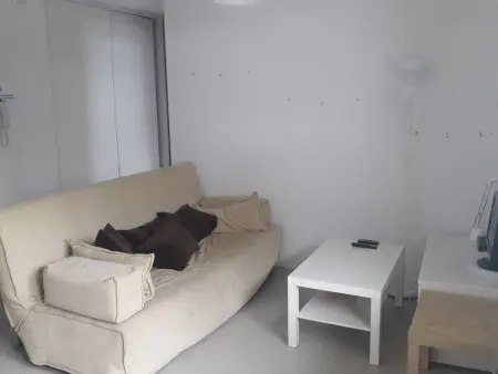 Appartement cosy 4 pers. sur les pistes, parking gratuit, casier à skis, lave-vaisselle, lave-linge - Photo 9
