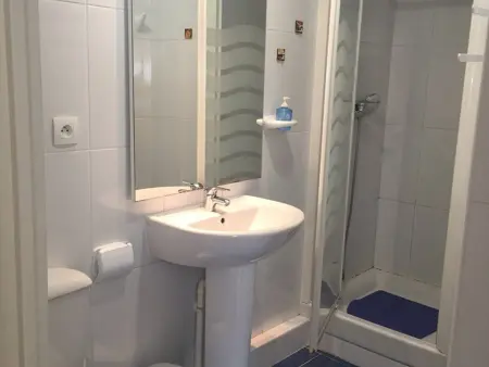 Charmant appartement au pied des pistes, pour 6 personnes avec parking et casier à skis - Photo 6