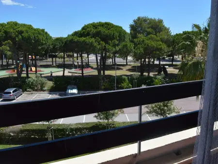 Studio cabine 4 pers. avec balcon, piscine, parking, accès direct plage - Grau-du-Roi - Photo 2