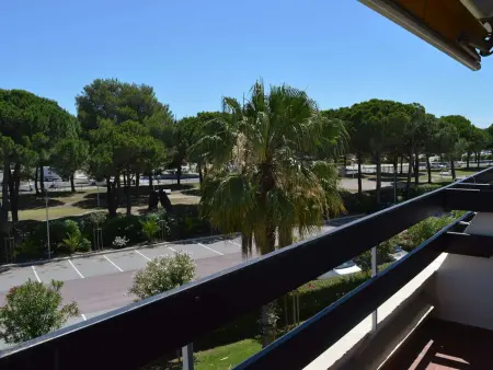 Studio cabine 4 pers. avec balcon, piscine, parking, accès direct plage - Grau-du-Roi - Photo 3