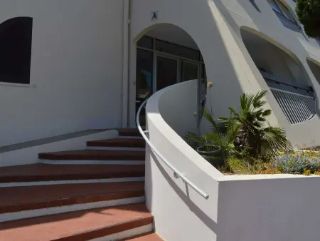 Studio cabine 4 pers. avec balcon, piscine, parking, accès direct plage - Grau-du-Roi - Photo 12
