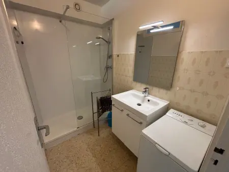 Appartement cosy avec climatisation - Animaux admis - Parking proche - Photo 2