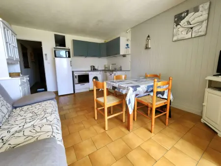 Charmant T2 climatisé avec piscine et parking à 20m de la mer, pour 5 pers - Photo 5