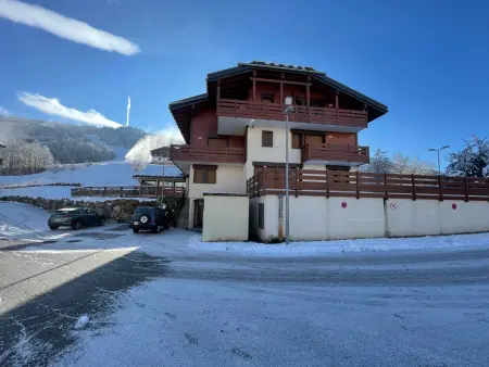 Appartement au pied des pistes avec piscine intérieure - Photo 16
