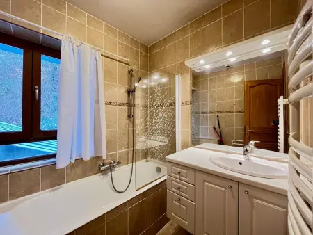 La Bourboule: T3 Confort, Parking, WiFi, Appartement 5 personnes à La Bourboule - Photo 9