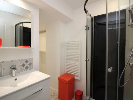 Le Mont-Dore, T3 rénové avec jardin privé et parking, accès wifi - Photo 11