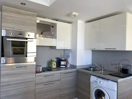 Appartement en Bord de Mer avec Parking Privatif - Photo 2