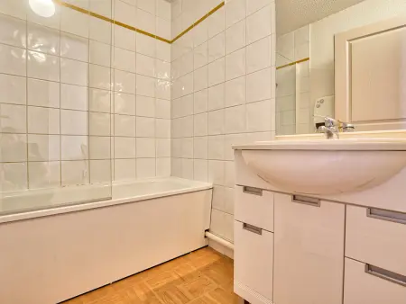 Appartement cosy au pied des pistes avec piscine - Photo 4