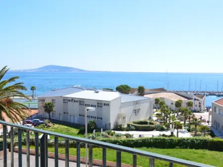 Appartement spacieux avec vue sur l'étang, accès plage, parking inclus - Photo 7