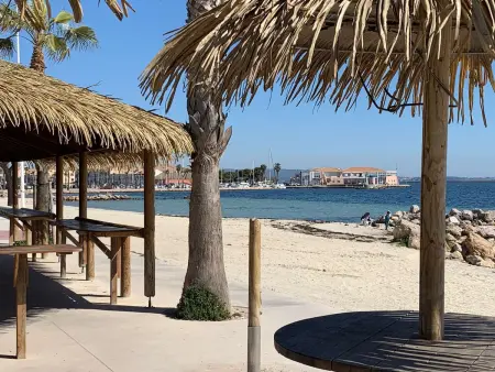 Studio rénové proche plage avec climatisation et parking - Photo 10