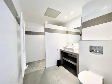 Appartement confort centre Propriano avec terrasse - Photo 5