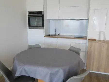 Bel appartement rénové face au port avec loggia et garage privé à Perros-Guirec - Photo 1
