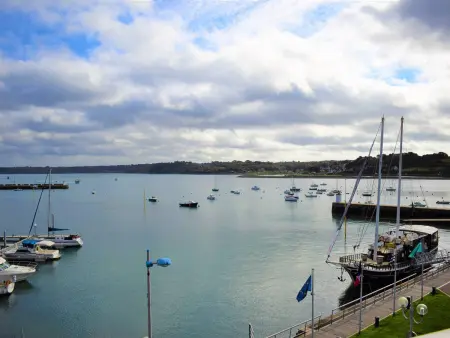 Bel appartement rénové face au port avec loggia et garage privé à Perros-Guirec - Photo 9