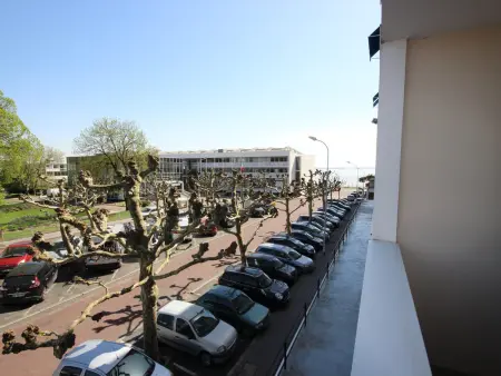 Studio Centre-Ville Royan : Plages et Commerces à Pied, Balcon, Parking Gratuit - Photo 6