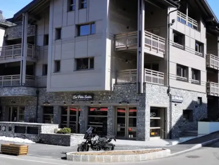 Bel appartement lumineux au cœur du centre, parking inclus - Photo 13