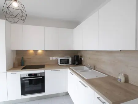 Appartement lumineux 4P/8 pers, 2 terrasses, parking privé, cœur de Briançon - Photo 2
