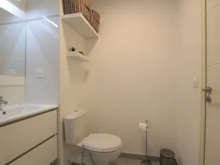 Appartement lumineux 4P/8 pers, 2 terrasses, parking privé, cœur de Briançon - Photo 13