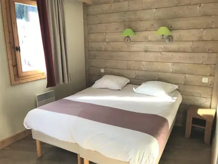 Appartement skis aux pieds avec parking à La Tania - Photo 3