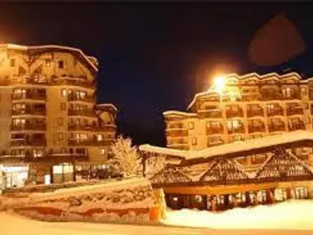 Appartement skis aux pieds avec parking à La Tania - Photo 7