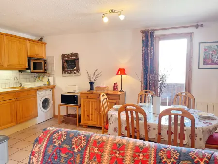 Appartement T2 au cœur du village avec parking, Appartement 6 personnes à Samoëns - Photo 3