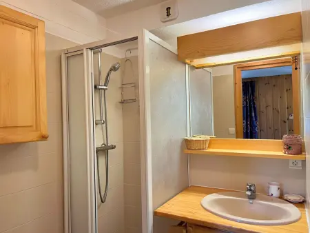 Appartement T2 au cœur du village avec parking, Appartement 6 personnes à Samoëns - Photo 8