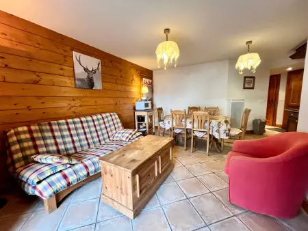 Appartement T3 au cœur de Samoëns avec terrasse et garage - Photo 2