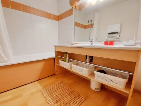 Appartement calme avec piscines chauffée et extérieure - Photo 7