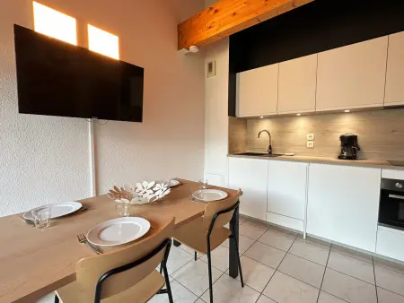 Charmant T2 en centre-ville avec balcon et animaux acceptés - Photo 2