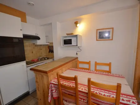 Studio Charmant aux Gets, Proche Centre et Pistes, Balcon Exposé Sud-Ouest - Photo 2