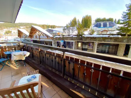 Appartement de charme au pied des pistes, centre des Gets, balcon et terrasse, 2 chambres, Wi-Fi gratuit - Photo 8