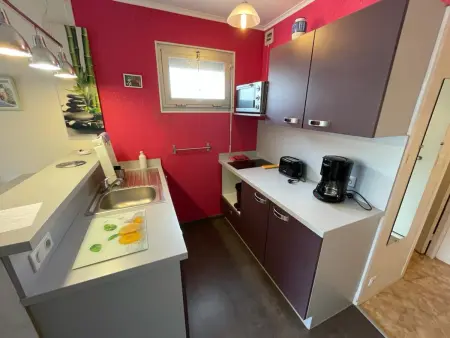 Studio calme à 2 pas de la plage avec balcon et garage - Photo 2