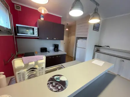 Studio calme à 2 pas de la plage avec balcon et garage - Photo 8