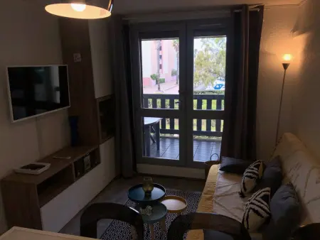 Appartement 2 pièces climatisé, parking privé, proche plage - Photo 5