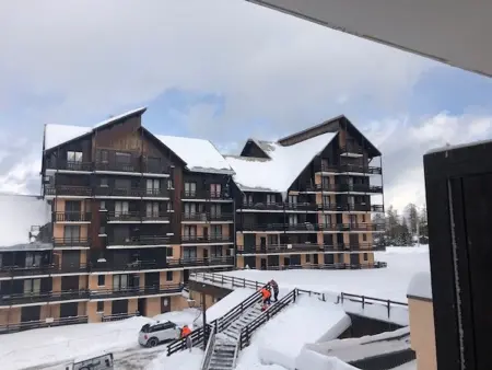 Studio cabine avec accès direct aux pistes, balcon, et piscine - 4 couchages, Risoul 1850 - Photo 8