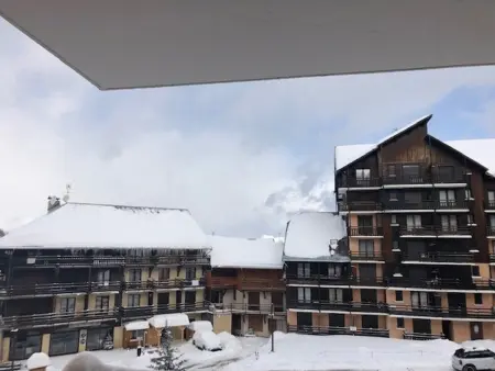 Studio cabine avec accès direct aux pistes, balcon, et piscine - 4 couchages, Risoul 1850 - Photo 9