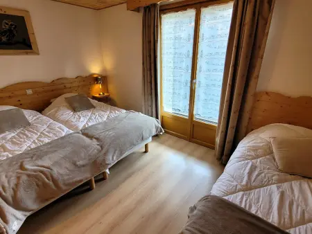 Appartement spacieux 10 pers, skis aux pieds, Les Gets, parking couvert - Photo 3