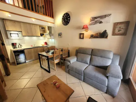 Appartement cosy rénové, 2 pièces, calme, proche pistes et commerces, parking privé - Photo 8