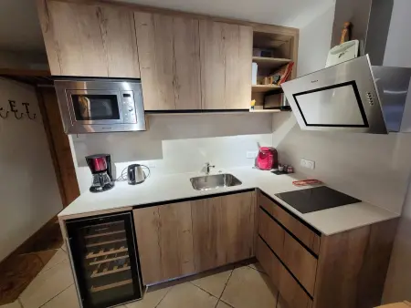 Appartement cosy rénové, 2 pièces, calme, proche pistes et commerces, parking privé - Photo 11