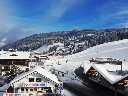 Charmant studio rénové au centre, près des pistes - Photo 11