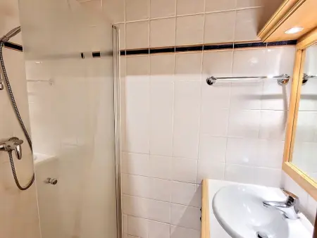 Charmant appartement 4 pièces au cœur des Gets avec balcon et parking - Photo 9