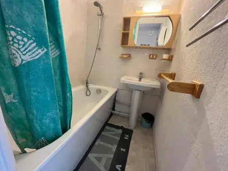Mini T2 à Barcelonnette pour 4 personnes avec balcon et cuisine équipée - Photo 7