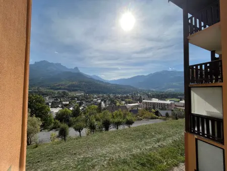 Mini T2 à Barcelonnette pour 4 personnes avec balcon et cuisine équipée - Photo 11
