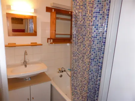 Studio cosy centre village, animaux admis, parking privatif - Photo 4